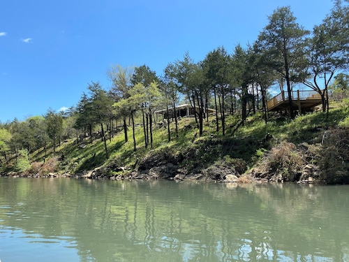 The Haven - Kiamichi Mountain Riverside Cabin