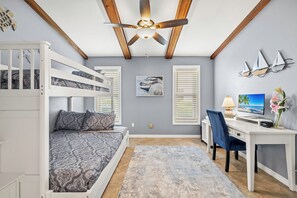 4 Schlafzimmer, Bügeleisen/Bügelbrett, kostenloses WLAN, Bettwäsche