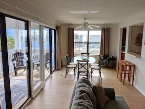 スマートテレビ、書庫