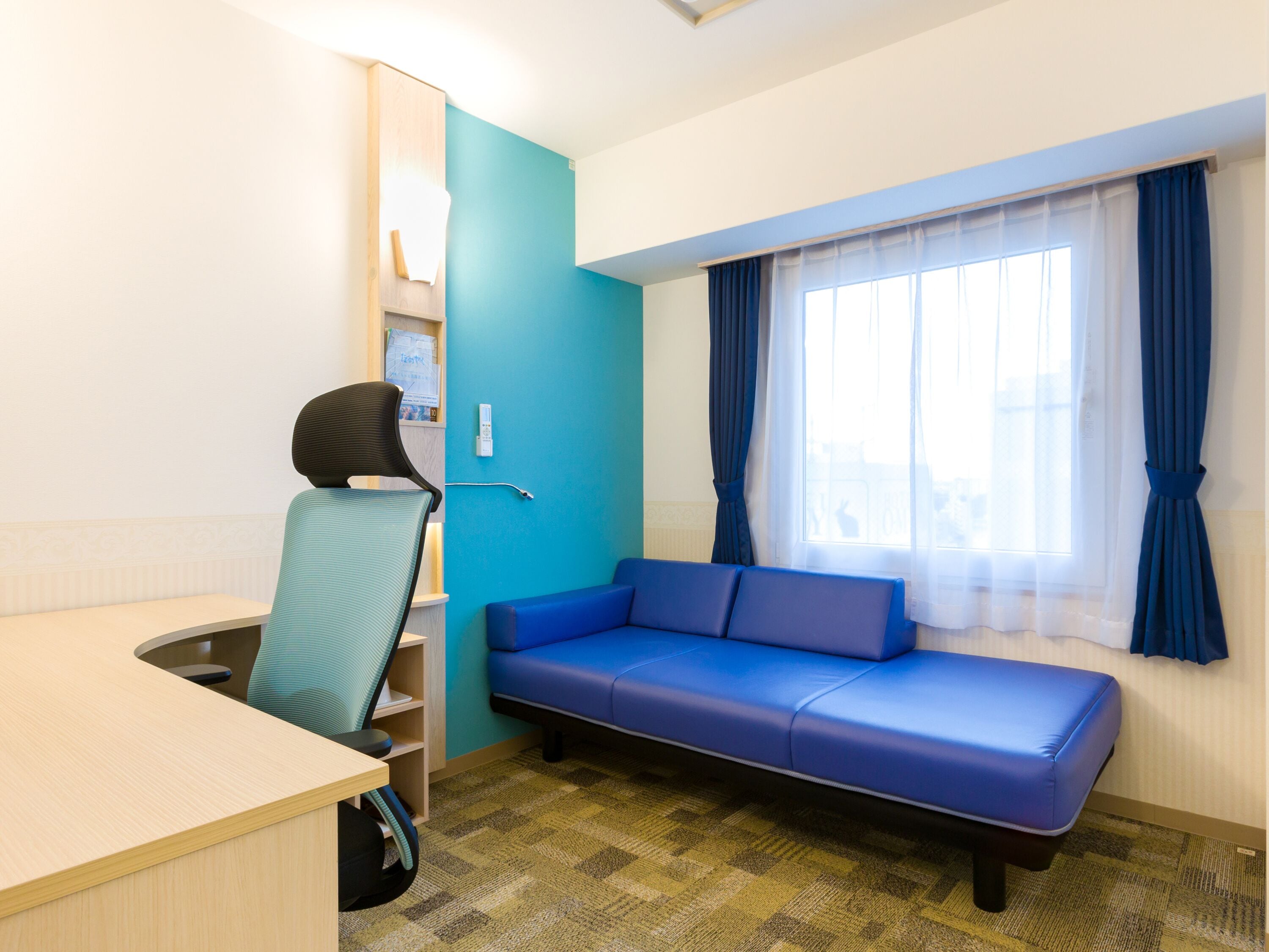 single room for remote working, non smoking | 1 bedroom, desk, bed sheets