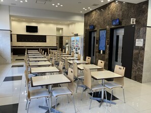 Lobby - Toyoko Inn Toride-eki Higashi-guchi (Toride)