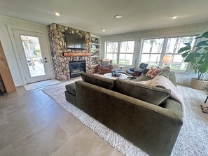 Smart-TV, Bücher, Drucker