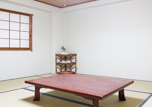 Interior - No SmokingJapanese Room 8Tatami / Nara Nara (Nara)