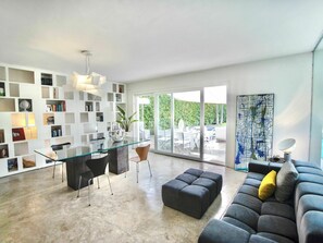 TV - Wonderful private villa for 4 people with A/C, WIFI, private pool, TV and patio (Terrasini)