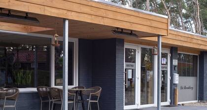 Schönes alleinstehendes Ferienhaus für 4 Leute mit W-LAN, TV und Terrasse