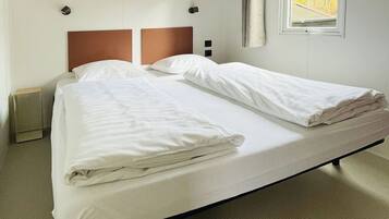 2 slaapkamers, reisbedje, gratis wifi, beddengoed