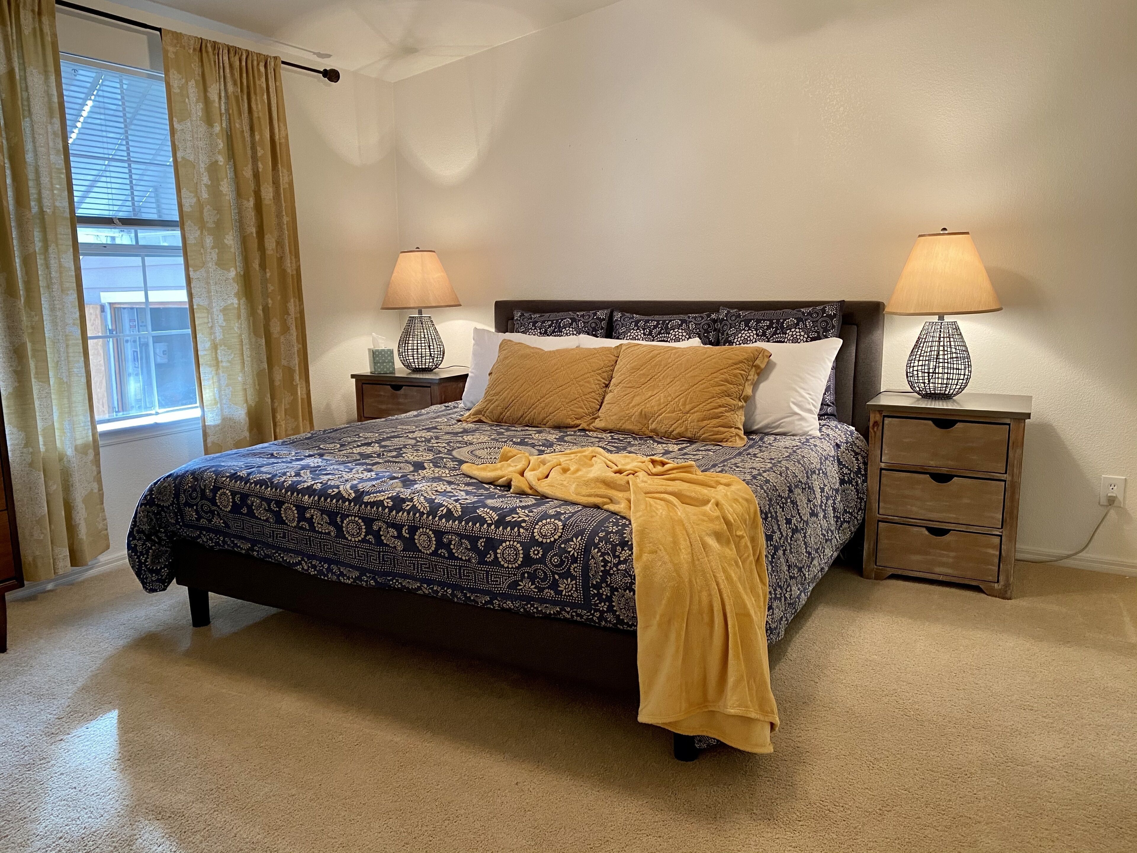 Dog Friendly Cul-de-sac Home and Treehouse, Munds Park