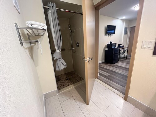 Circle Motel Lodge