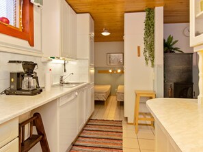 Fridge, microwave, dishwasher, cookware/dishes/utensils - Kulma-alpit b paritalon alak by Interhome (Hyrynsalmi)