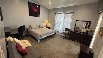 4 間睡房、書桌、熨斗/熨衫板、免費 Wi-Fi