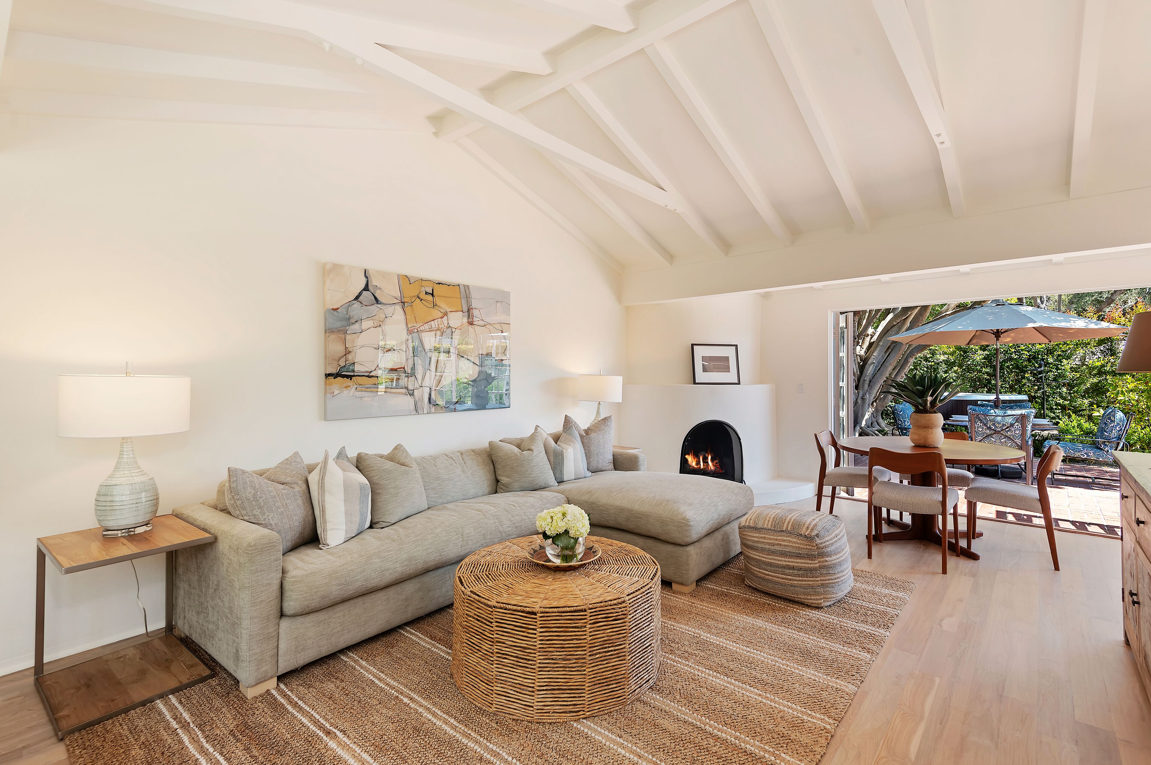 La Petite Maison - Perfectly Located in the Heart of the Upper Montecito Village