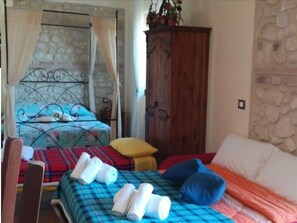 1 habitación, internet gratis y ropa de cama 