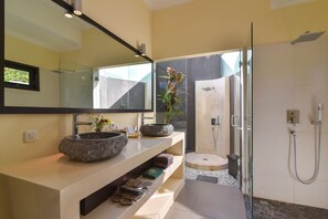 Luxury Villa, 4 Bedrooms, Private Pool, Sea View | Bathroom | Shower, rainfall showerhead, designer toiletries, hair dryer