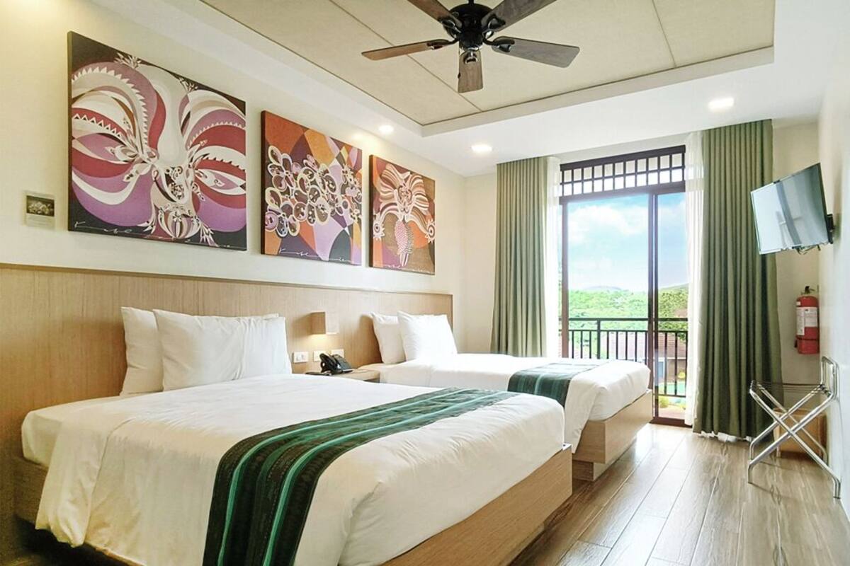 Deluxe Room - Double Room with Resort View | 办公桌、笔记本电脑工作区、遮光窗帘、免费 WiFi