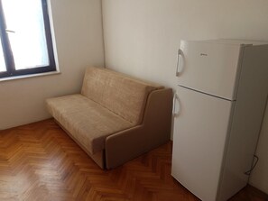 Fernseher, Kamin, Tischfußball