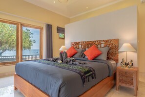 In-room safe, desk, iron/ironing board, free WiFi - In Balance Resort (Banjar)