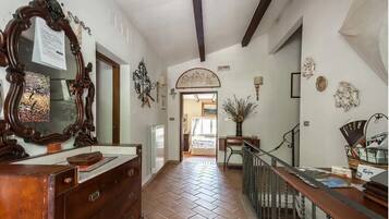 Villa, 5 Bedrooms | Living area | LED TV