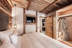 2 多间卧室、熨斗/熨衣板、免费 WiFi、床单