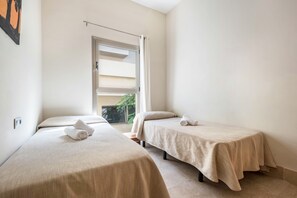 3 Schlafzimmer, Bügeleisen/Bügelbrett, kostenloses WLAN, Bettwäsche
