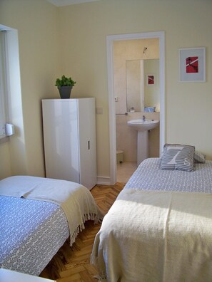 4 bedrooms