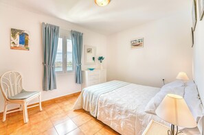 2 soverom, strykejern/-brett, wi-fi (inkludert) og sengetøy