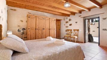 2 camere, ferro/asse da stiro, Wi-Fi gratuito, lenzuola
