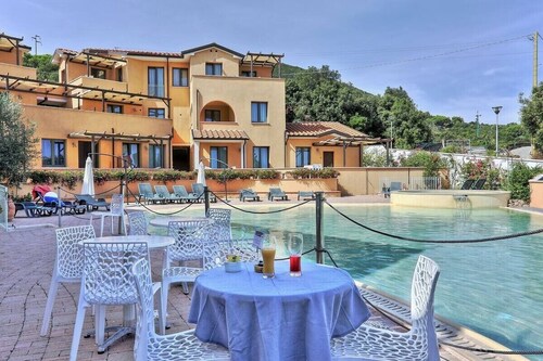 Vacation Apartment "La Pergola al Cavo" with Sea View, Pool & Terrace
