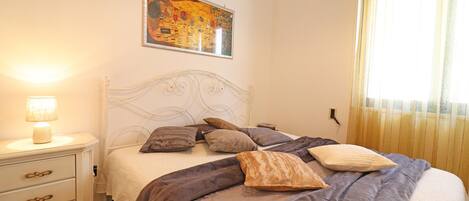 1 bedroom, iron/ironing board, free WiFi, bed sheets