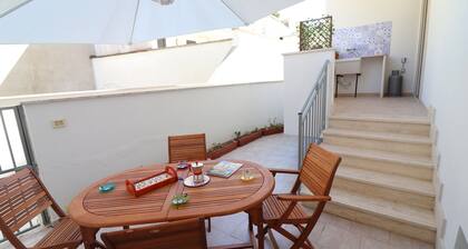 Casa Caterina à Otranto avec climatisation, terrasse et balcon