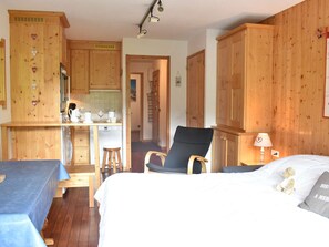 1 bedroom