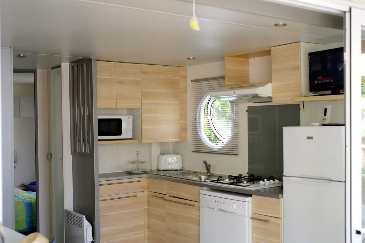 Premium Mobile Home, 2 Bedrooms | Private kitchen