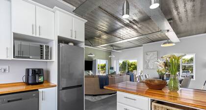 Big Bay Beach Club J32