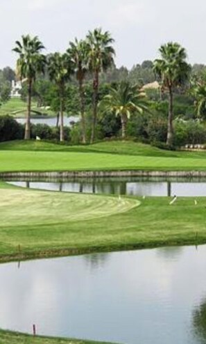 Golf - Modern villa in the Golf of Seville  (Aznalcázar)