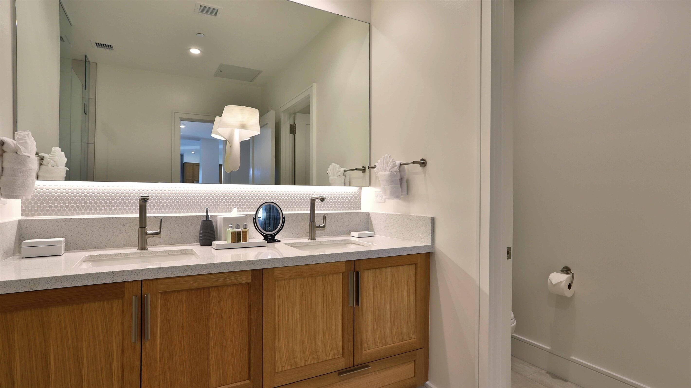 Combined shower/tub, hair dryer, towels, soap