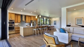 Smart TV, DVD player, stereo