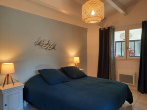 4 chambres, fer et planche à repasser, Wi-Fi gratuit