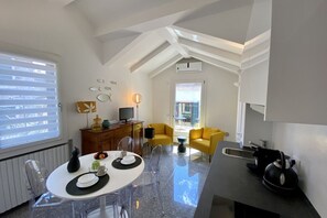 Dining - Santa Maria Formosa-Sunny Terrace! Near Rialto and St.Mark's (Venezia)