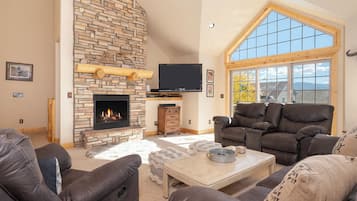 Flat-screen TV, fireplace