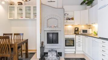 Réfrigérateur, micro-ondes, lave-vaisselle