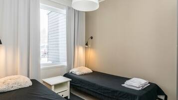 2 bedrooms, free Internet