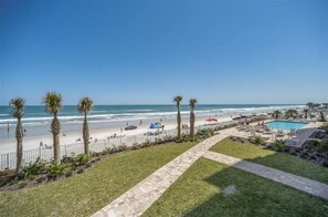 Oceanfront Balcony - Aruba Condominium Direct Oceanfront 4 Bedroom Unit 202 (Daytona Beach Shores)