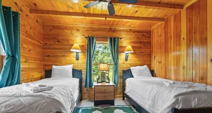 Slack Tide at Rangeley Lake Resort - with shared waterfront on Rangeley Lake