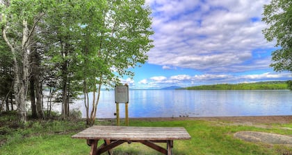 Lakehouse Condo 3B | Shared Beach Access on Rangeley Lake