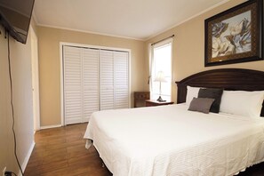 1 dormitorio, tabla de planchar con plancha, wifi gratis y ropa de cama
