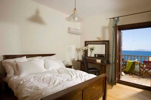 Huvila | 3 makuuhuonetta, silitysrauta/-lauta, ilmainen Wi-Fi, vuodevaatteet