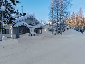 Exterior - Hallantytär a1 paritalo by Interhome (Hyrynsalmi)