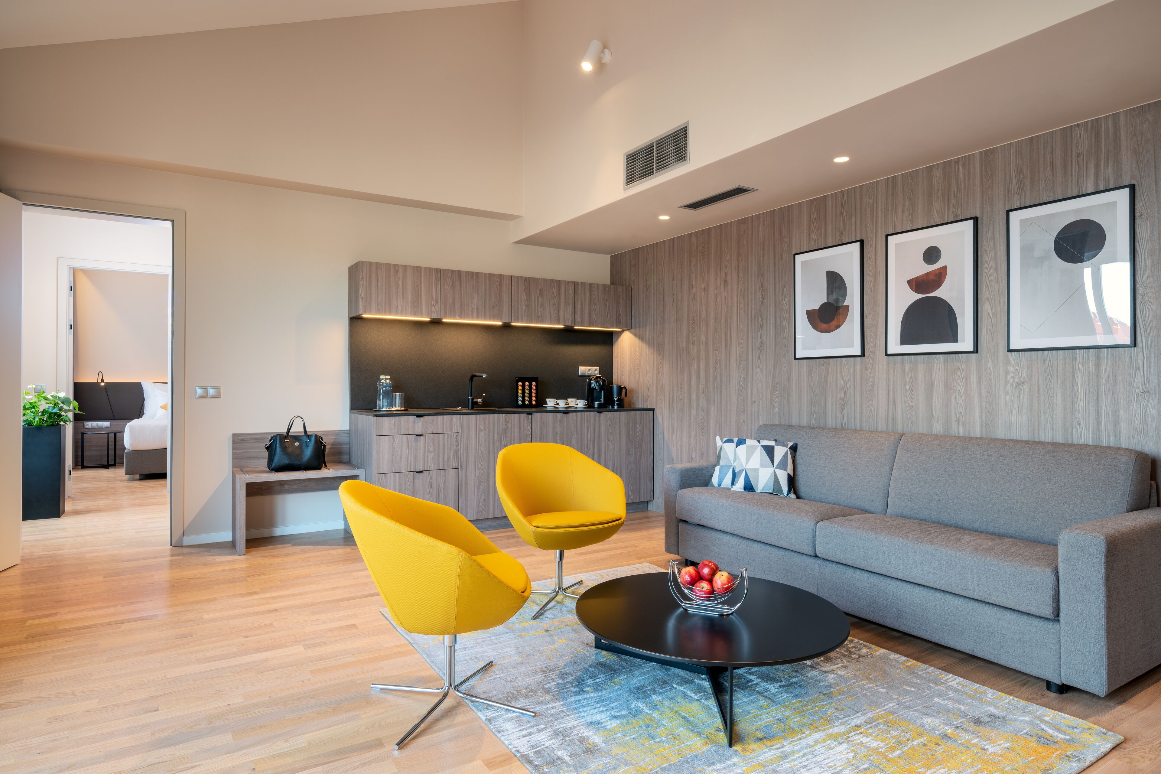 deluxe apartment, terrace | living area | 43-inch flat-screen tv with satellite channels, tv