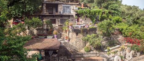 Zona de parrillas o pícnic