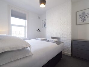 Casa Confort | 2 habitaciones, tabla de planchar con plancha y wifi gratis