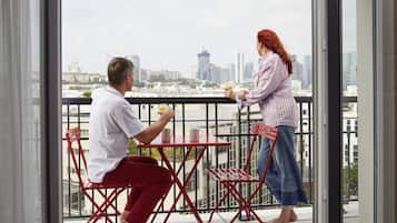 Superior studio, 1 tweepersoonsbed, balkon | Een bureau, geluiddichte muren, gratis babybedden, gratis wifi